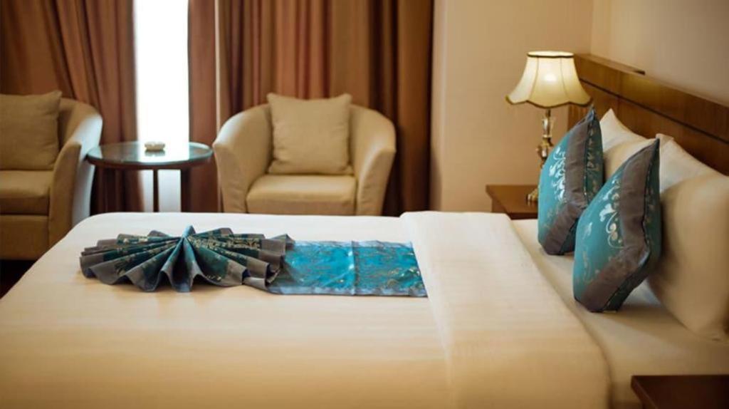 Lam Giang Hotel Vinh Zewnętrze zdjęcie
