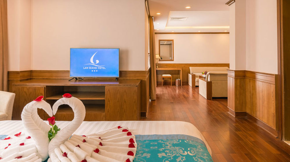 Lam Giang Hotel Vinh Zewnętrze zdjęcie