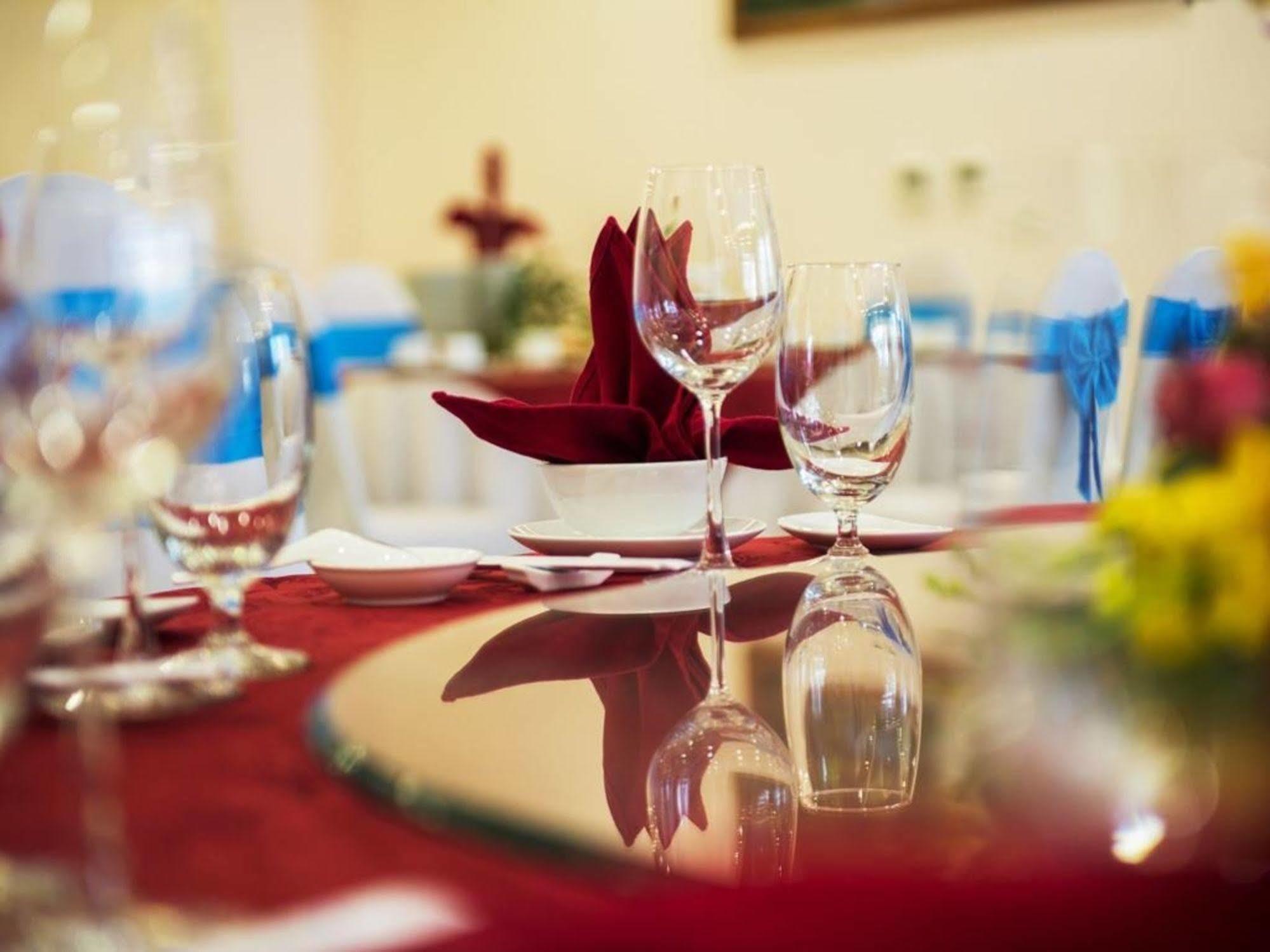 Lam Giang Hotel Vinh Zewnętrze zdjęcie