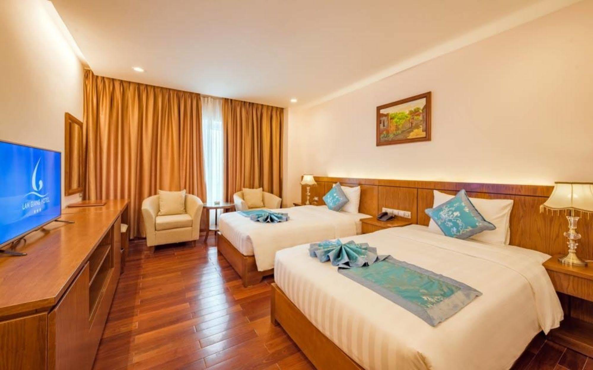 Lam Giang Hotel Vinh Zewnętrze zdjęcie