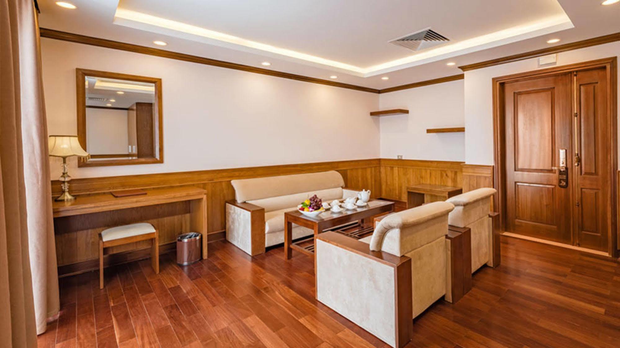 Lam Giang Hotel Vinh Zewnętrze zdjęcie