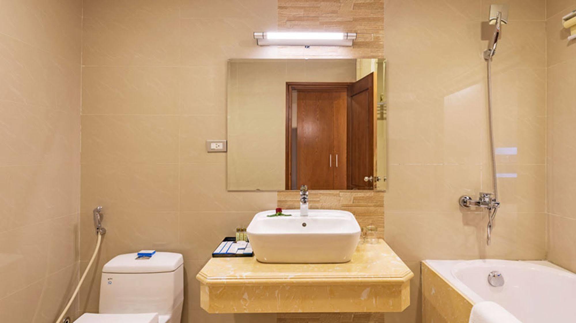 Lam Giang Hotel Vinh Zewnętrze zdjęcie