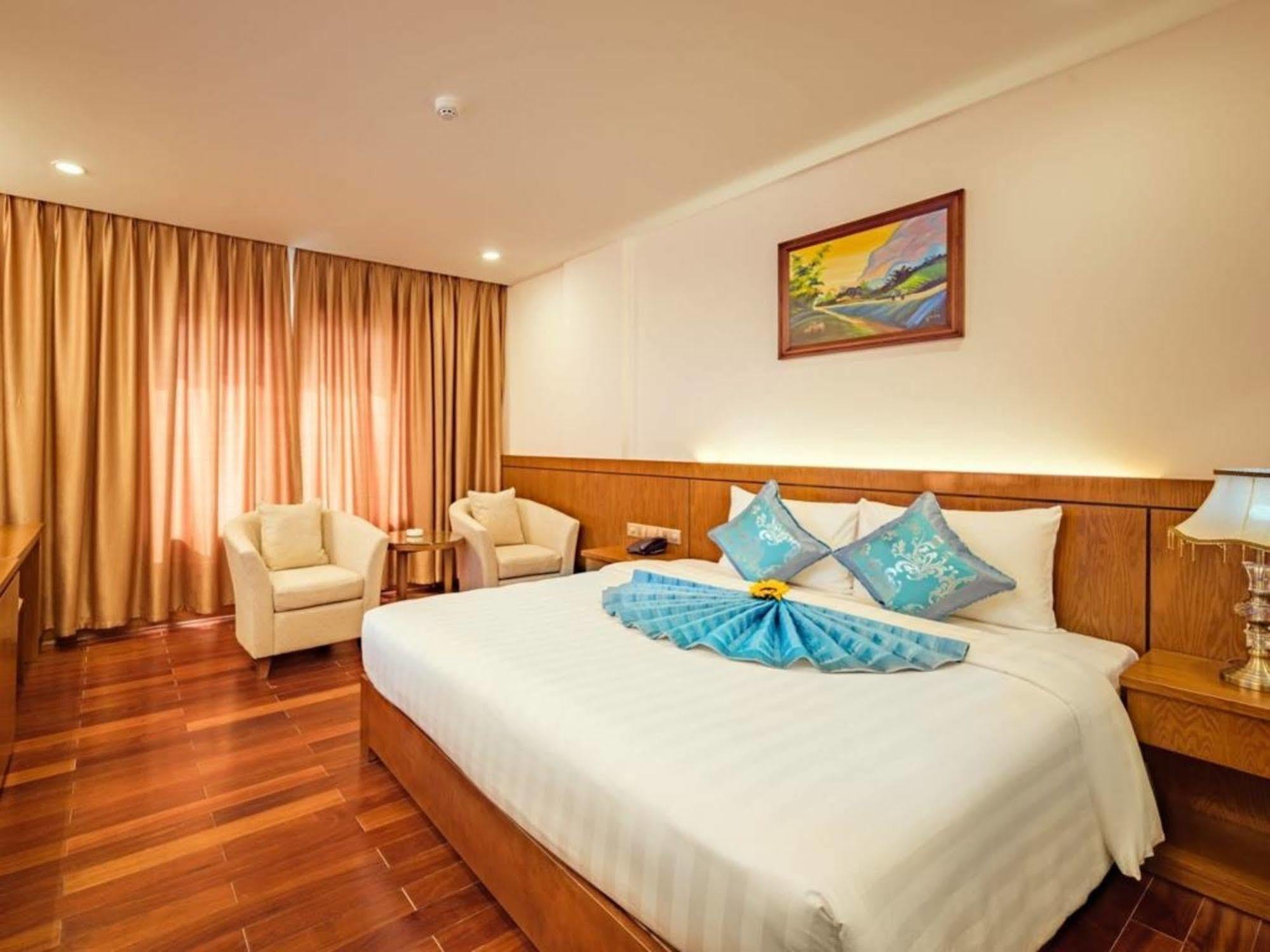 Lam Giang Hotel Vinh Zewnętrze zdjęcie